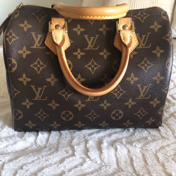 *SOLD* Authentic LV Speedy 25 - Picture 2 of 8